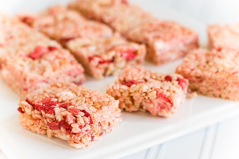 Strawberry Rice Krispie Treats